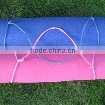 TPE yoga mat with straps