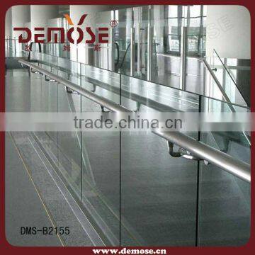 A balustrade wiht Aluminum Frame and steel handrail