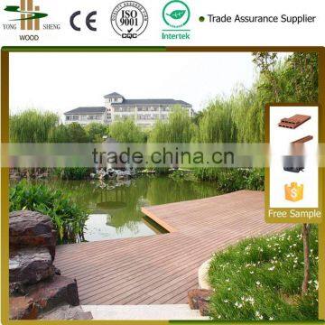 garden outdoor for lake deck