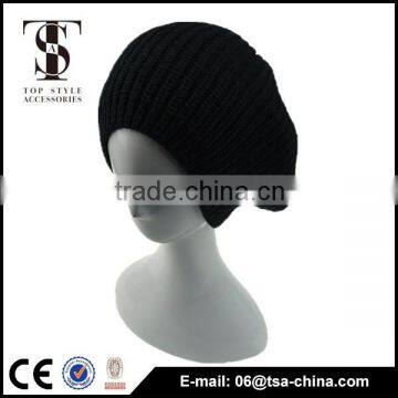 Black color for unisex heathered stripe beanie