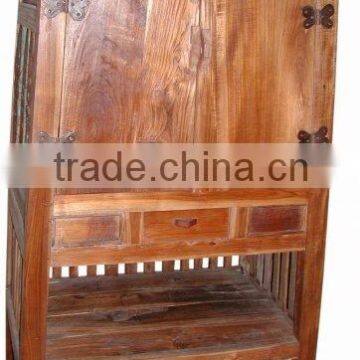 WOODEN FURNITURES ACCESSORIES