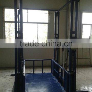 Electric Hydraulic Guide Rail Chain Lift For Outdoor Working photo-2