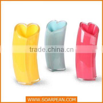 Home Decorative Fiberglass Heart Shaped Flower Pot photo-4