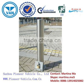 strong and durable with rust prevention traffic road bollard