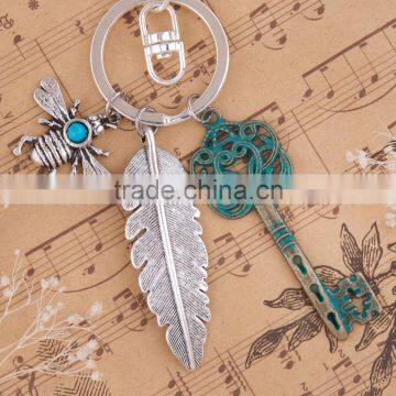 All Types Of Personalised Silver Plated Bee Feather Key Vintage Patina Keychain Wholesale photo-3