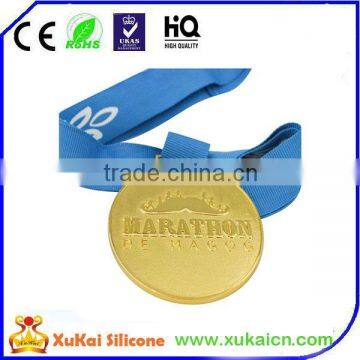 High quality round gold medal with beautiful braid