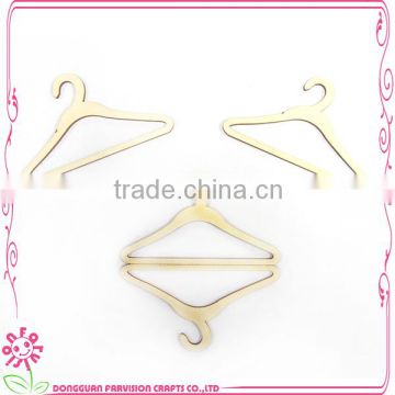 Factory custom cheap hot sale high quality wooden doll cloth hanger