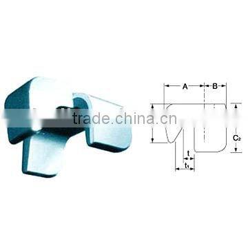 Three-Chela-Type Clamp