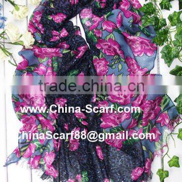 Chenille scarf rose