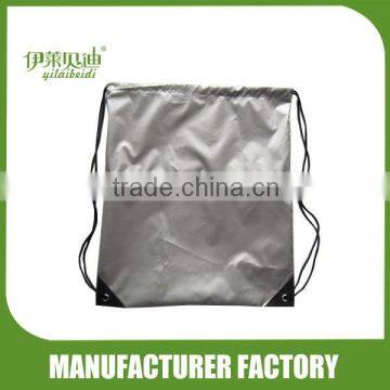 Drawstring bag with zipper in middle