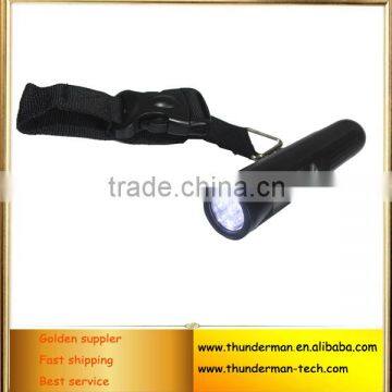 Portable digital electronic luggage scale with torch