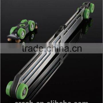 Hanging sliding door roller