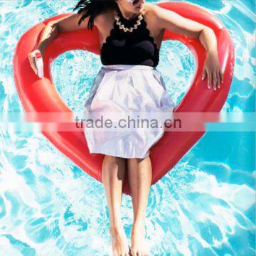 Sweet inflatable heart shaped air mattress for swimming ring/blow up pool water mattress