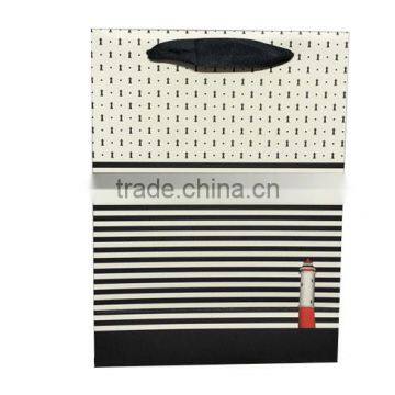 Beautiful Striped Design Paper Bags Wholesale Logo Printed Bags photo-4