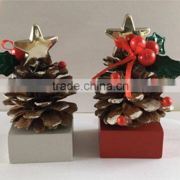 Wooden christmas decoration with pinecone on topdesk xmas hot sale gifts as promotion