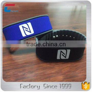 Alien H3 UHF RFID Silicone Wristband 2017 Two Color Smart Bracelet photo-4