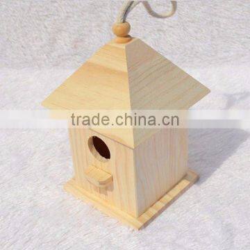 Eco-friendly natural feature wooden bird cage house for easy cleaning