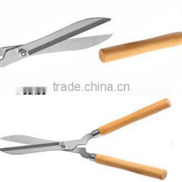 Wide Blade Wooden Handle Garden Shear
