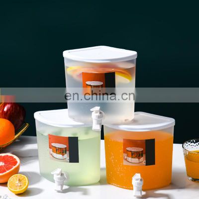 Multifunctional Wholesale Refrigerators Drink Summer Plastic Three Compartment Rotating Water Cold Kettle