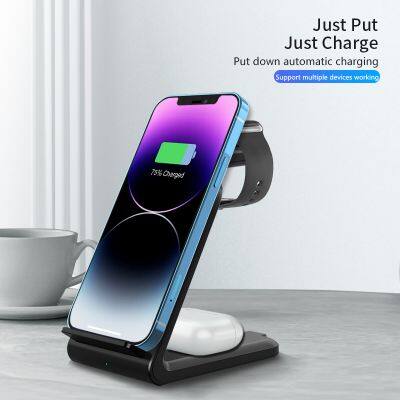 High Quality Wholesale 3In 1 15 W Type-C Electric Fast Charging Wireless Charger Station For Any Mobile photo-2