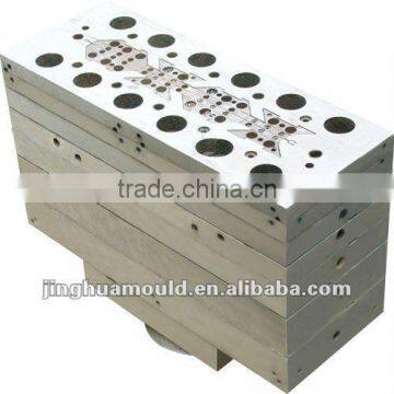 high quality wpc outdoor using decking and flooring extrusion mould