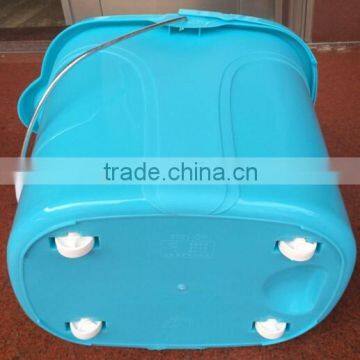 plastic mop bucket with wheels