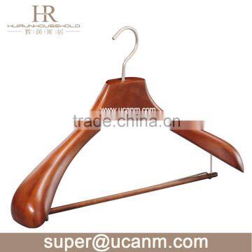 HRW-8604MP flat wooden coat hanger with spring hanger