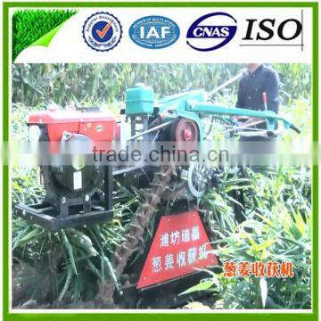 12hp Diesel engine tractor drive ginger harvester for farmer use (skype:wfsophiashi)