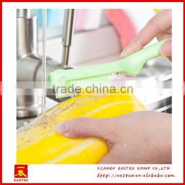 High Quality Plastic Fruit and Vegetables Cleaning Brush