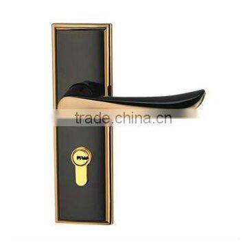 LUXURIOUS LOCK