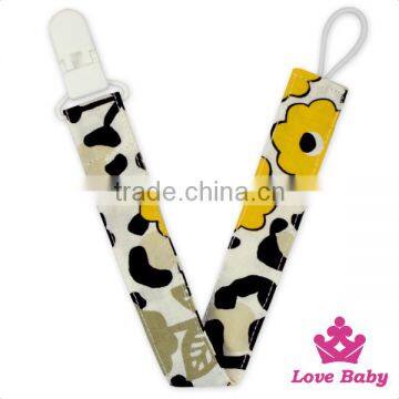 Wholesale OEM Service Cheap Both Side Pattern Printed Cotton Baby Feeding Holder Pacifier Cilps photo-2