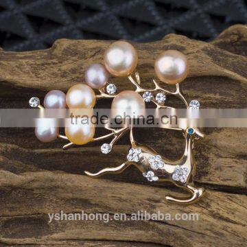 Custom Made Brooch Silver Plated &Crystal Reindeer Brooch photo-3