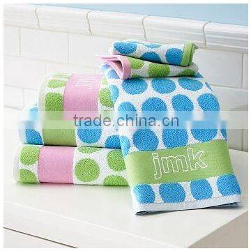 Cotton terry jacquard bath towel