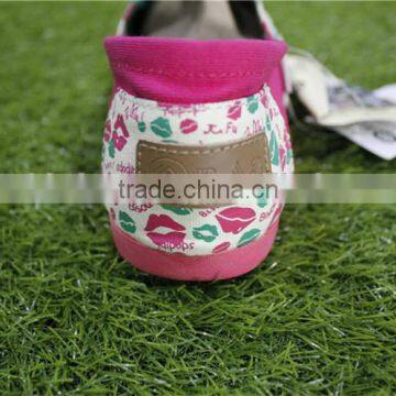 Red Lips Stock Lot Canvas Shoes photo-3