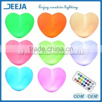 Remote Controlled PE Material Waterproof Floating Heart Shape Led Light For Home Decoration