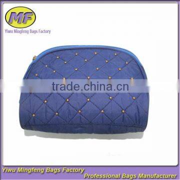 Cheap Dark Blue Polyester Quilted Pouch Style Small Cosmetic Bag with Zipper Distributor