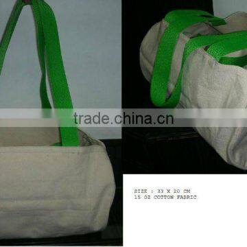 Travel bag with embroidery