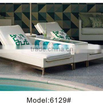 2pcs rattan poolside sunbed with umbrella holder & drink table 2 person wicker sunbed