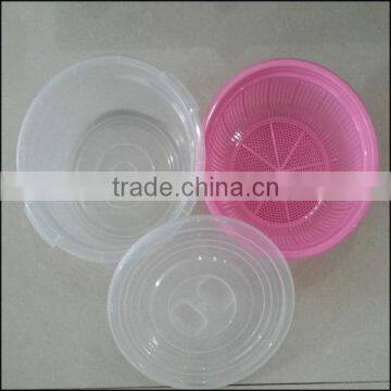 Round plastic storage basket for food and fruit