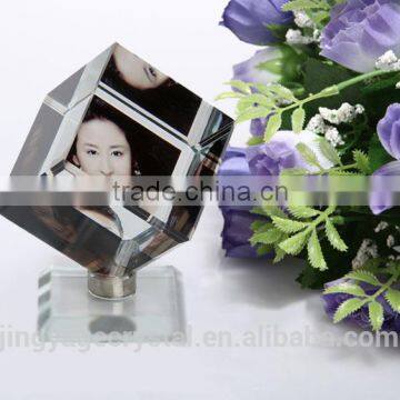 Crystal Laser Engraving Cube With LED Light Base photo-2