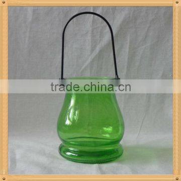 Glass hurricane lamp with handle