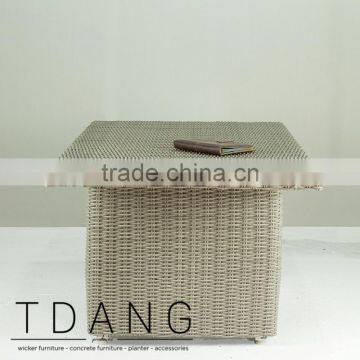 Sonoma Outdoor Wicker K-D Table photo-2