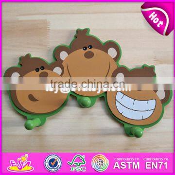 2017 New Design Cartoon Animal Wooden Baby Coat Hangers W09B075 photo-3