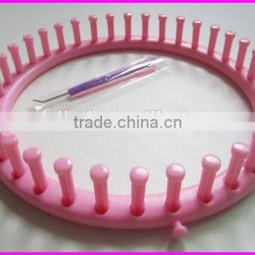 Plastic/ABS round knitting loom