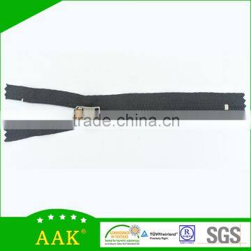 Particular Sewing Machines Knit 3# Nylon Knitted Tape Close End Zippers