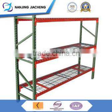 Inverted Flared Wire Mesh Decking With Waterfall