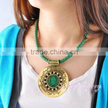 Wholesale Women Fashion Statement Necklace photo-4