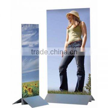 Flash set up banner stand