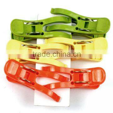 Colored Big Plastic Clothes Pegs