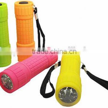 TE001 2015 top Colorful led flashlight in rubber coated Cheap plastic 9LED